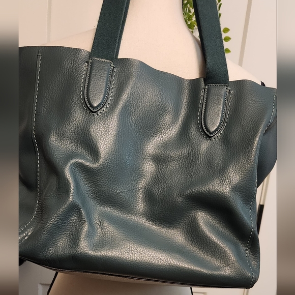 Coach purse New without tags. Beautiful leather emerald color. - Picture 3 of 9